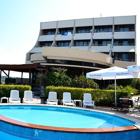 Akropoli Hotel Kryemedhej Luaran gambar