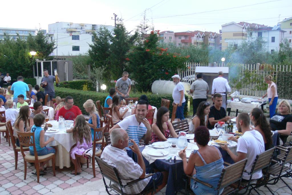 Akropoli Hotel Kryemedhej Luaran gambar