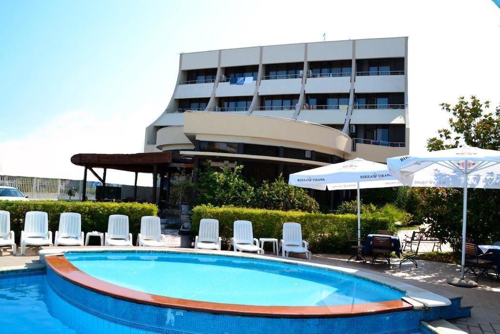 Akropoli Hotel Kryemedhej Luaran gambar