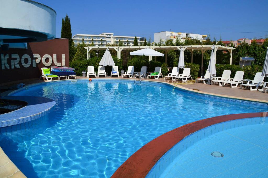 Akropoli Hotel Kryemedhej Luaran gambar
